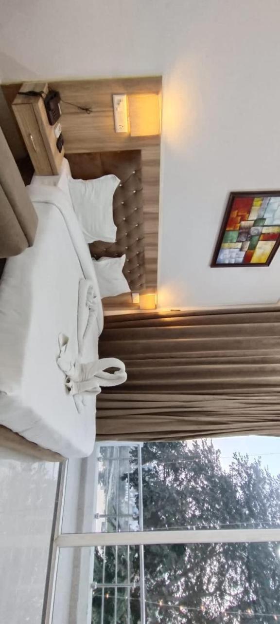 Hotel Lakeview By Bookingcare Chhatarpur Екстериор снимка