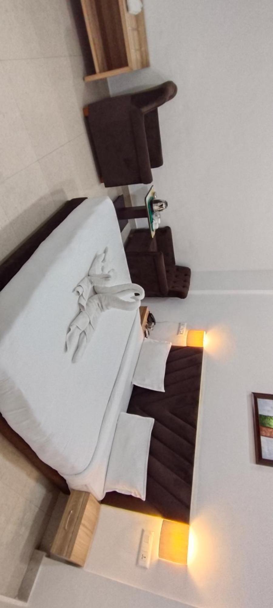 Hotel Lakeview By Bookingcare Chhatarpur Екстериор снимка
