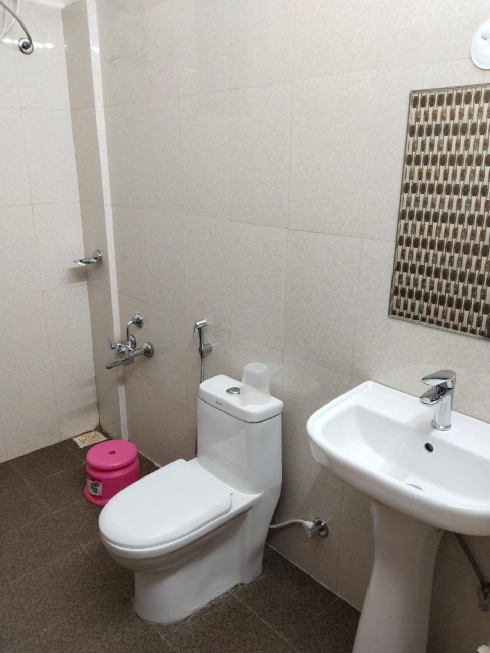 Hotel Lakeview By Bookingcare Chhatarpur Екстериор снимка